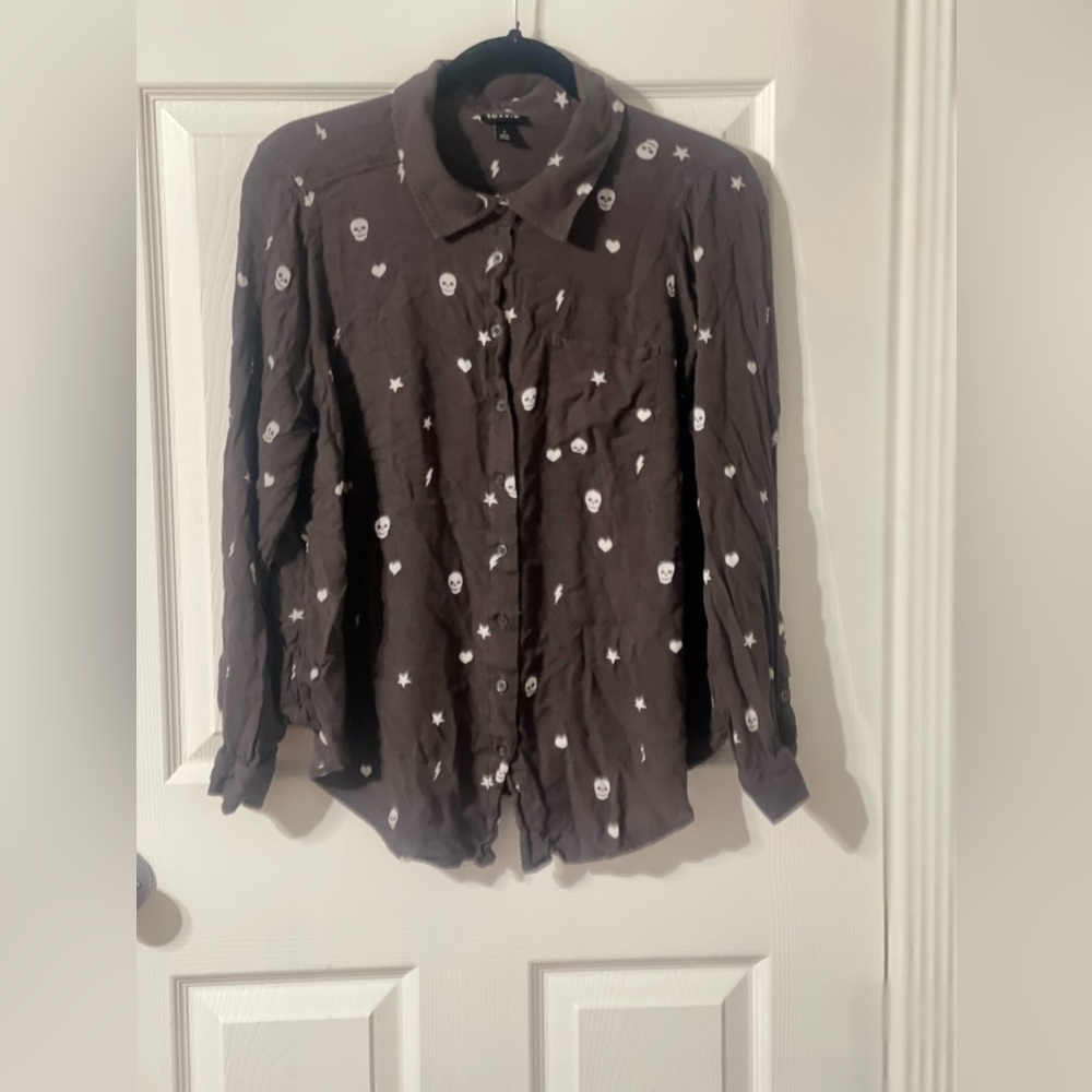 Torrid Skull Grey Long-sleeve Blouse